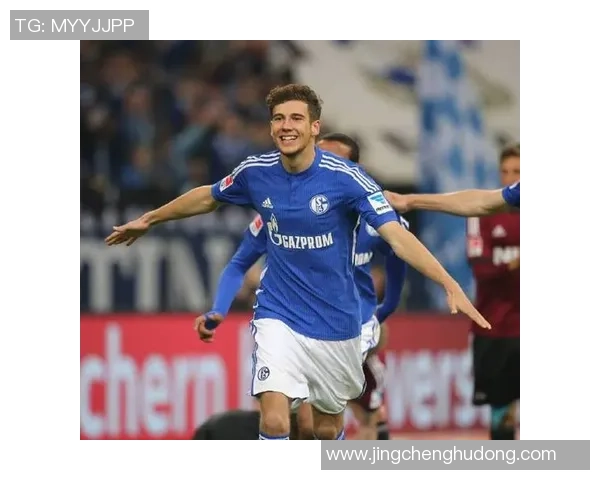 格雷茨卡的足球之路：从青涩少年到德甲明星的成长历程